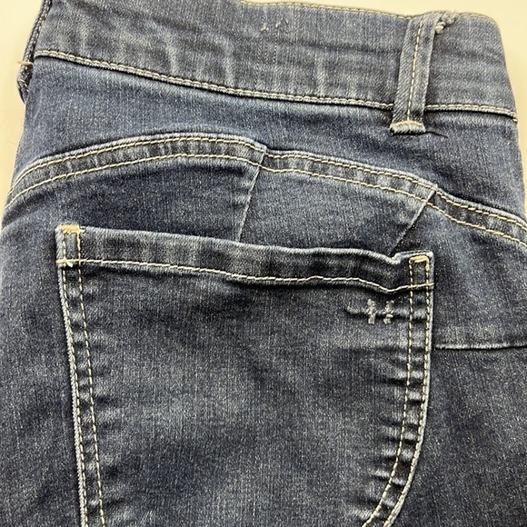 Democracy Ab Solution Size 6 - Picture 11 of 16